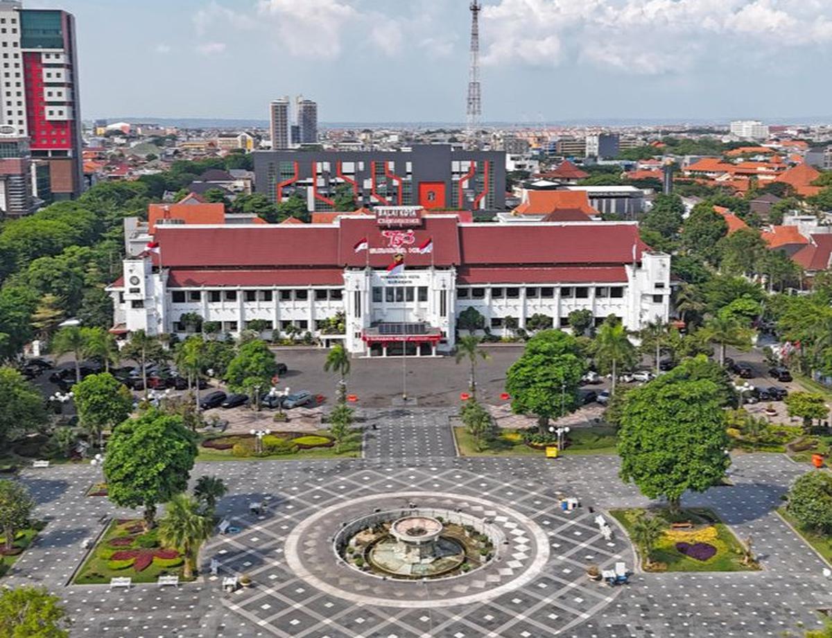 Mengenal Cosman Citroen, Sosok di Balik Bangunan-bangunan Megah Kota Surabaya