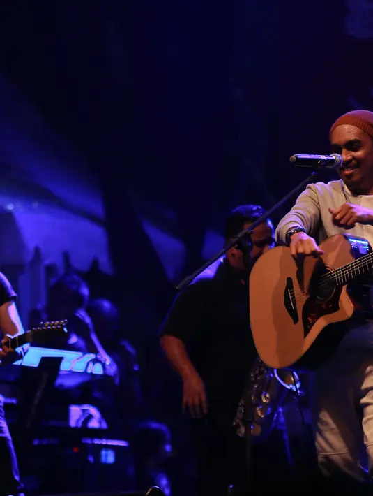 Hits andalan berjudul ‘You Are My Everything’ tak lupa dibawakan oleh musisi berusia 40 tahun ini. Ia pun tampak bersemangat dalam memberikan suguhan terbaik untuk para penikmat musik tanah air. (Galih W. Satria/Bintang.com)