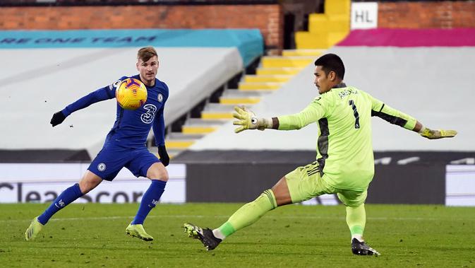 Aksi Mason Mount yang membuat Chelsea unggul tipis atas Fulham (AFP)
