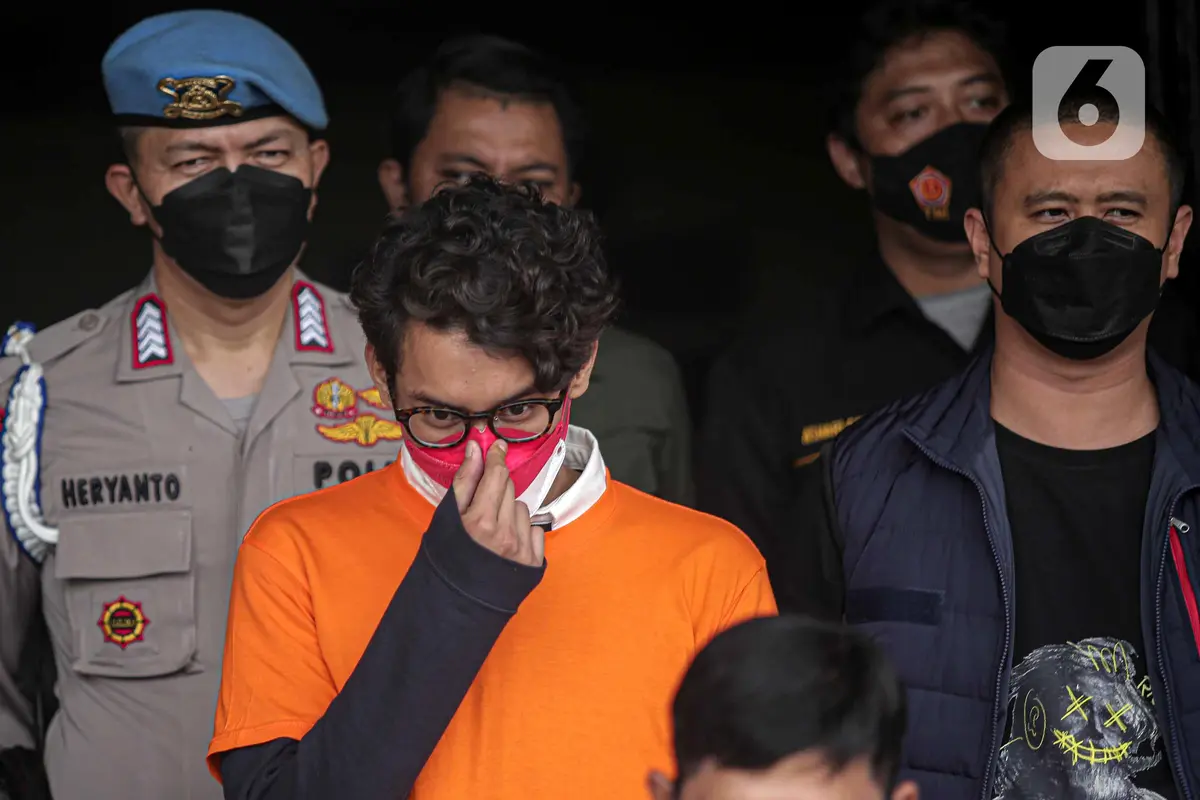 FOTO: Ardhito Pramono Ditetapkan sebagai Tersangka Kasus Narkoba