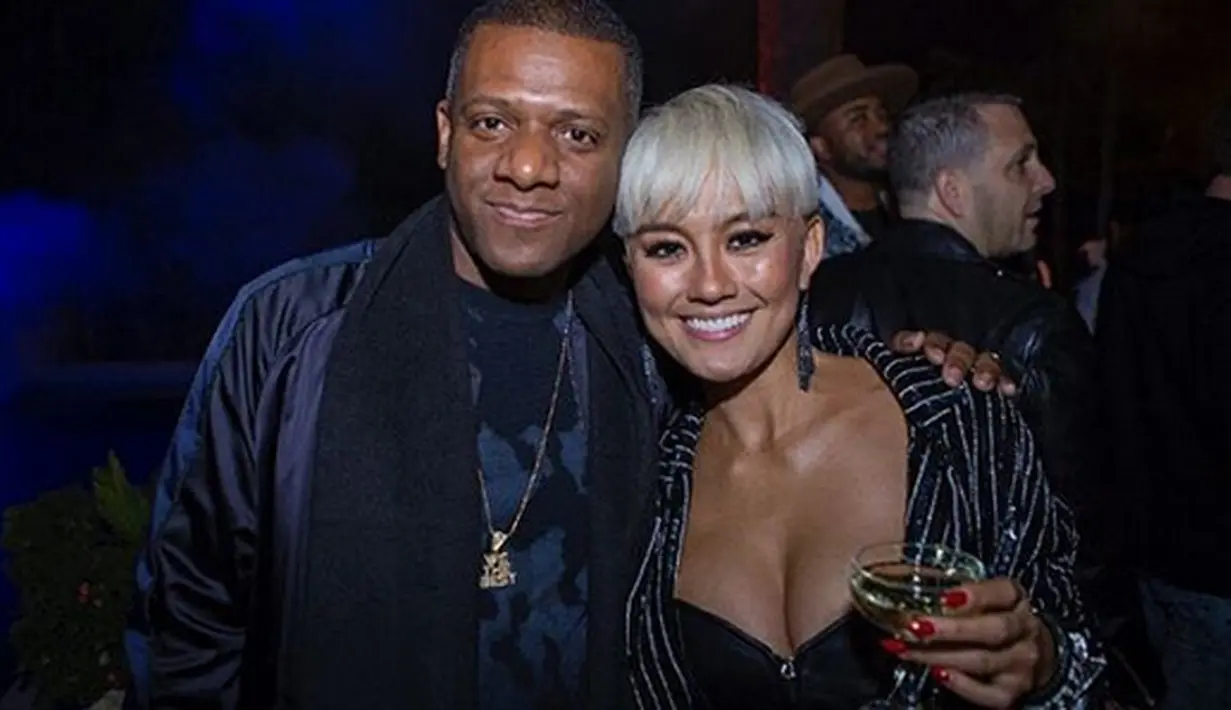 Penyanyi yang kini sedang merintis kariernya dikencah internasional Agnez Mo menjadi perbincangan warganet. Bukan soal karya, tapi kali ini penampilan Agnez yang terlalu berani. (Instagram/agnezmo)