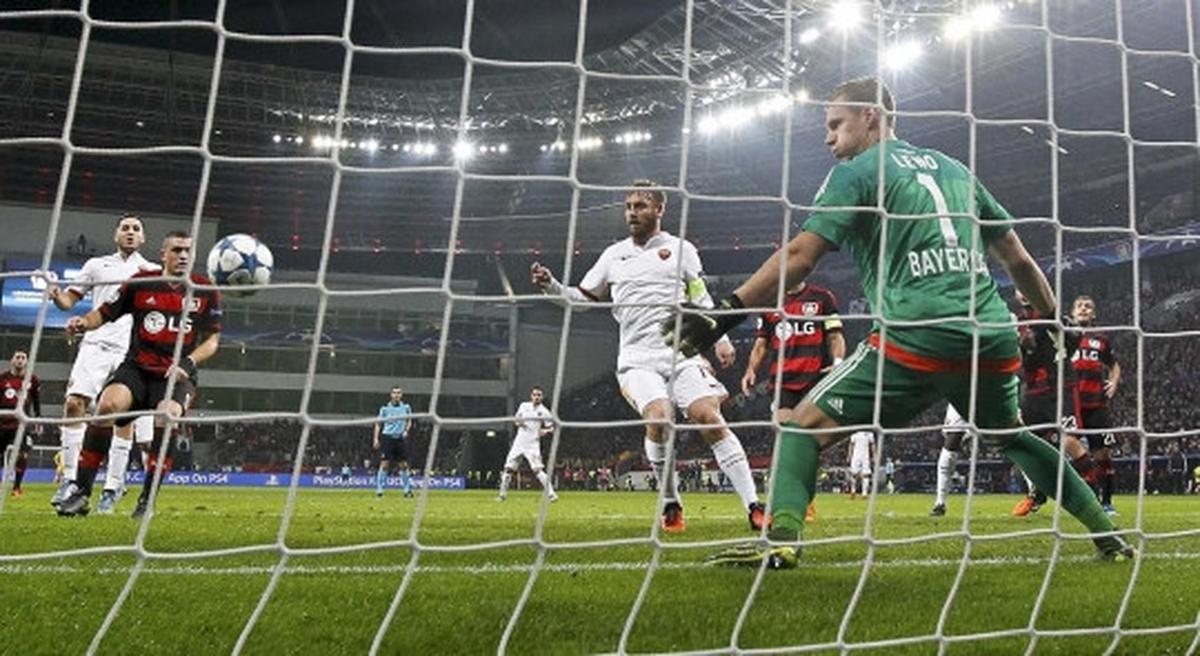 Duel sengit Leverkusen vs AS Roma berujung imbang 4-4