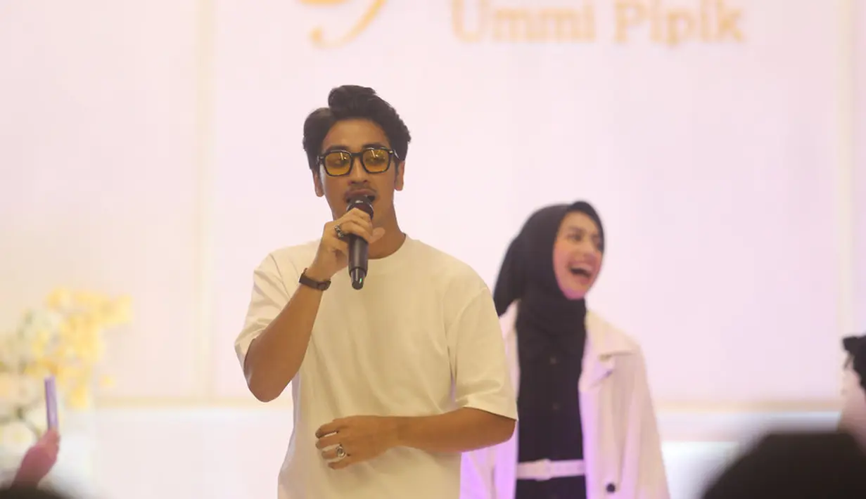 Acara yang berlangsung pada, Selasa, 3 September ini mencuri perhatian saat Abidzar Al Ghifari duet bareng Sintya Marisca. [Dok/Kapanlagi/Bayu Herdianto].