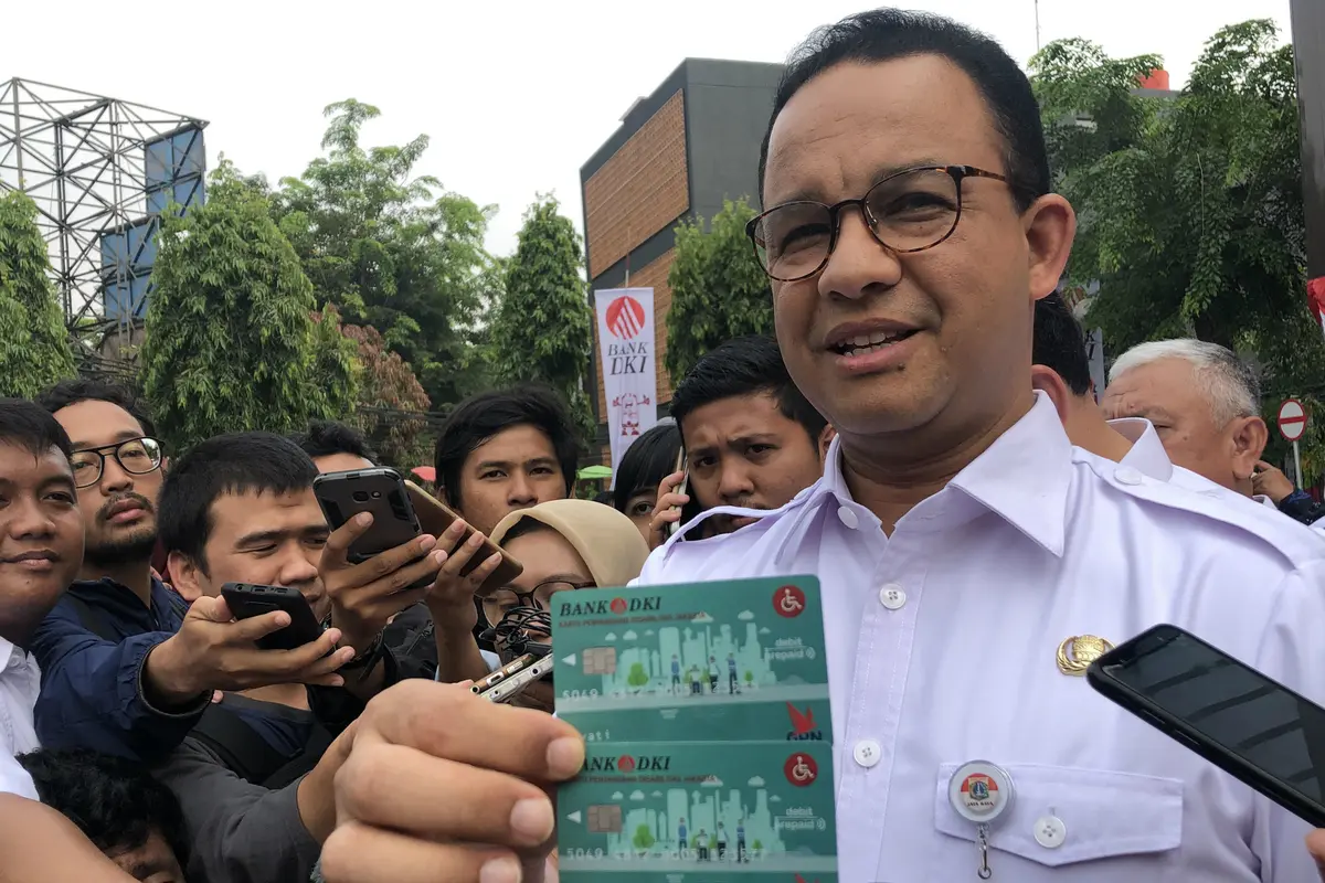 Gubernur DKI Jakarta Anies Baswedan meluncurkan Kartu Penyandang Disabilitas, Rabu (28/8/2019).