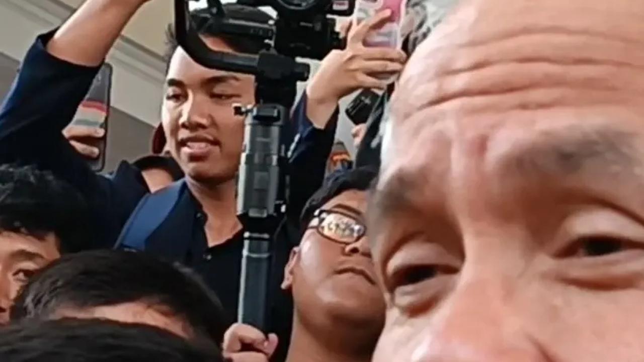 VIDEO: Ada Oknum Dukung Ganjar, Ketum Projo Marah Besar Kasian Capres Pakai Barang KW4