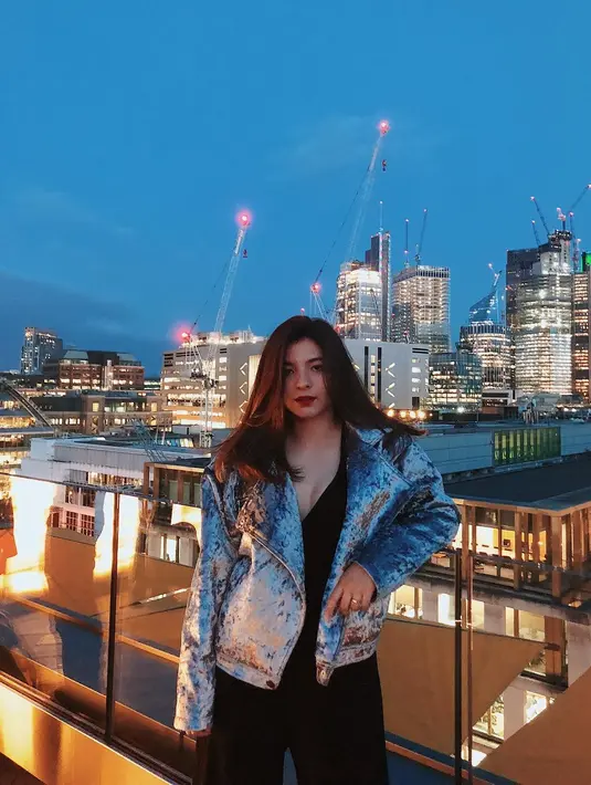 (Instagram/sharazaaa)