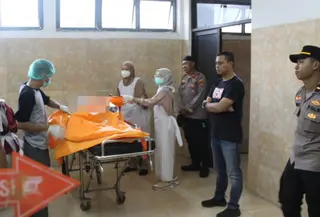 Kematian IRT di rumah kontrakannya, Kabupaten Pringsewu, Lampung, menyisakan sejumlah misteri. (Foto: Istimewa)