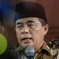 Ketua DPR RI Ade Komarudin memberikan keterangan usai pertemuan tertutup dengan Ketua Umum PDIP Megawati di Kediamannya Jalan Teuku Umar, Jakarta, Jumat (26/11). (Liputan6.com/Faizal Fanani)