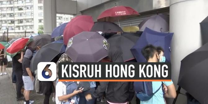 VIDEO: Demonstran Hong Kong Disidang karena Pakai Masker