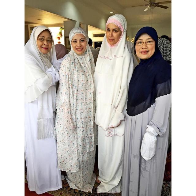 6 Potret Cantik Sophia Latjuba saat Pakai Hijab Ini Bikin Pangling