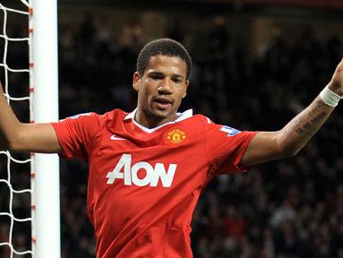 Nama Tiago Manuel Dias Correia atau dikenal Bebe sempat menggemparkan publik Old Trafford di tahun 2010. Direkrut langsung oleh Sir Alex Ferguson, Bebe digadang-gadang akan menjadi pemain bintang. Sayangnya, ia gagal tampil baik dan harus terbuang dari Manchester United. (AFP/Andrew Yates)