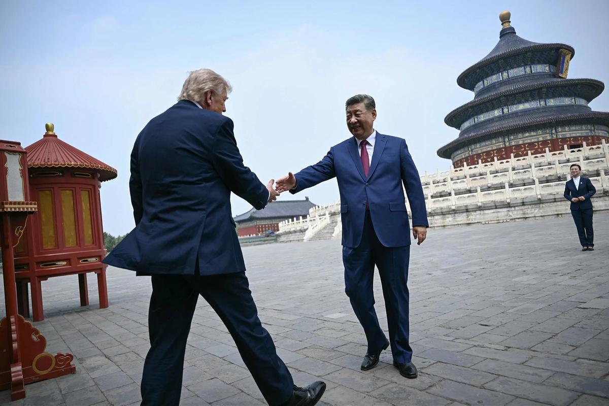 FOTO: Trump dan Xi Jinping Bahas Taiwan dan Perdagangan di Beijing