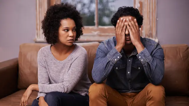 Sulit Hadapi Pasangan Bad Mood? Intip 4 Cara Berikut