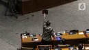 Suasana Rapat Paripurna pengesahan RUU Omnibus Law Cipta Kerja menjadi UU di Kompleks Parlemen, Jakarta, Senin (5/10/2020). Fraksi Partai Demokrat dan PKS menolak pengesahan, sementara tujuh fraksi lainnya menyetujui RUU Omnibus Law Cipta Kerja menjadi UU. (Liputan6.com/Johan Tallo)