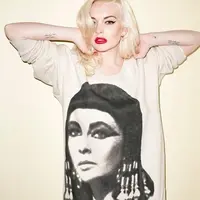 Dalam sebuah video, Lindsay Lohan pun mengatakan bahwa ia saat ini berada di Phuket dan itu adalah tempat yang cantik. (instagram/lindsaylohan)