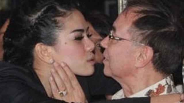10 Fakta Nikita Mirzani