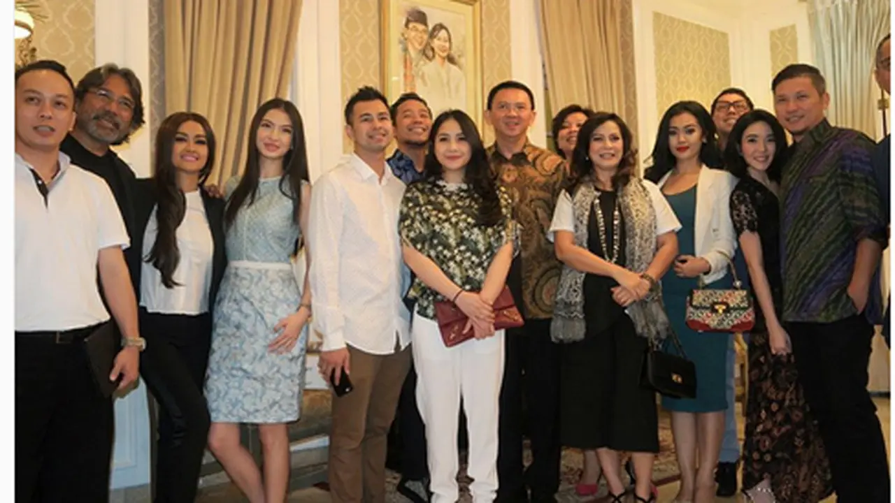 [Bintang] Artis dan Ahok