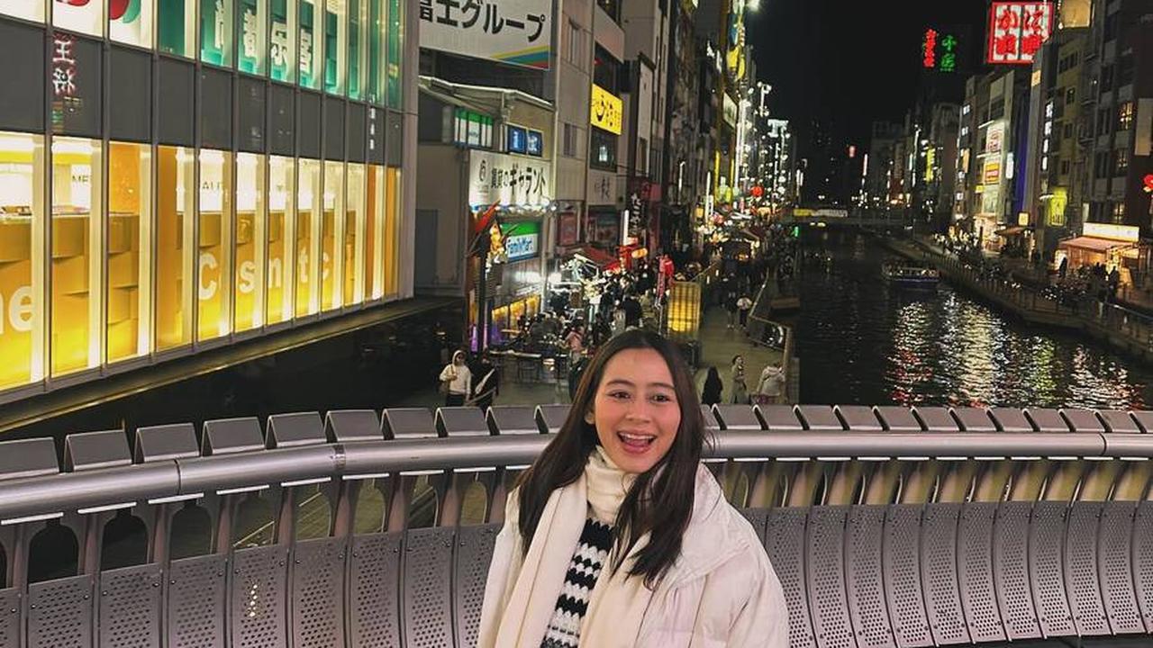 Menikmati Pemandangan di Kota Osaka, Jepang