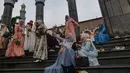 Keputusan itu diambil usai Kementerian Agama melakukan pemantauan hilal di 117 titik yang tersebar di seluruh Indonesia dan sidang isbat penentuan 1 Syawal 1444 Hijriah pada Kamis (19/3/2026). Tampak dalam foto, umat Islam usai melaksanakan salat Idul Fitri 1447 Hijriah di Mesjid Kubah Emas, Depok, Jawa Barat, Sabtu (21/3/2026). (merdeka.com/Arie Basuki)