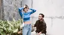 Melalui akun Instagram pribadinya, Syahnaz Sadiqah kerap membagikan momen rumah tangga harmonis bersama sang suami, Jeje Govinda. [Foto: Instagram].