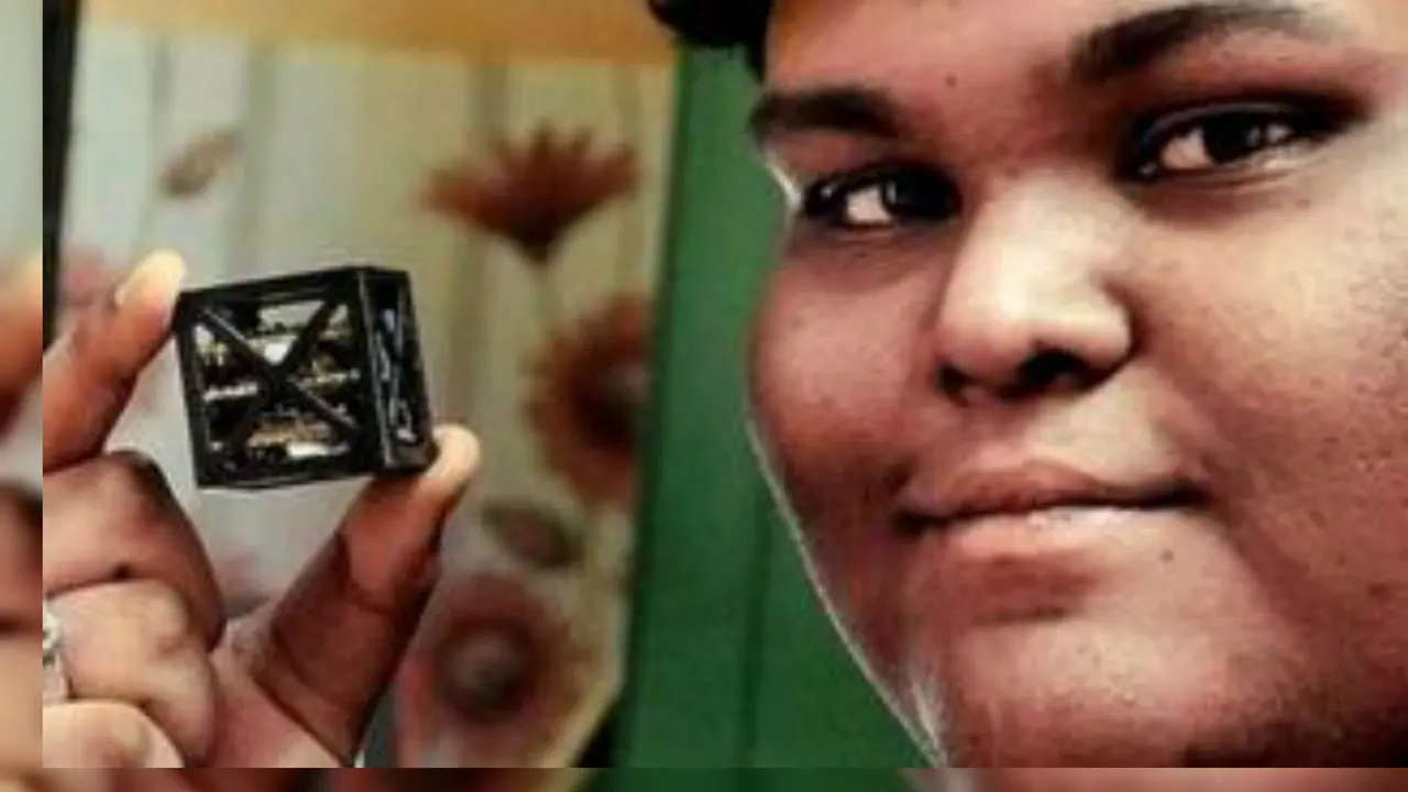 Keren, Remaja India Ini Bangun Satelit Teringan di Dunia