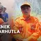 Nenek 80 Tahun Terjebak di Hutan Pinus yang Terbakar
