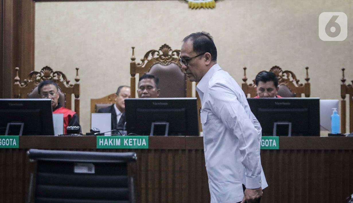 Mantan pejabat Ditjen Pajak Kementerian Keuangan Rafael Alun Trisambodo dinyatakan terbukti menerima gratifikasi dan melakukan tindak pidana pencucian uang (TPPU). (Liputan6.com/Angga Yuniar)