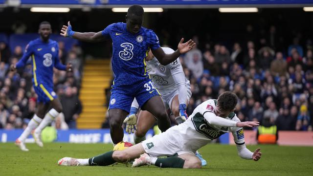 Foto: Penyelamatan Penalti Kepa Arrizabalaga Bawa Chelsea Tumbangkan Plymouth Argyle di Putaran Keempat Piala FA 2021 / 2022