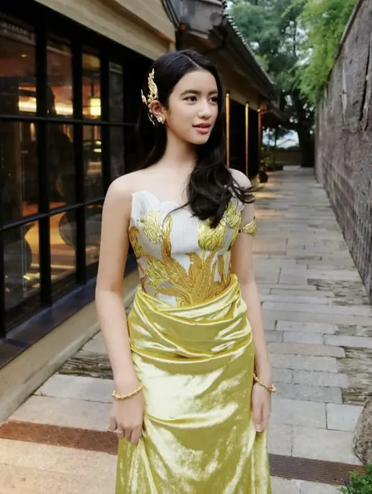 Jenna merupakan cucu dari Raja Norodom Sihanouk dan keponakan dari Raja Norodom Sihamoni. [Foto: Instagram/ jnnanrdm]