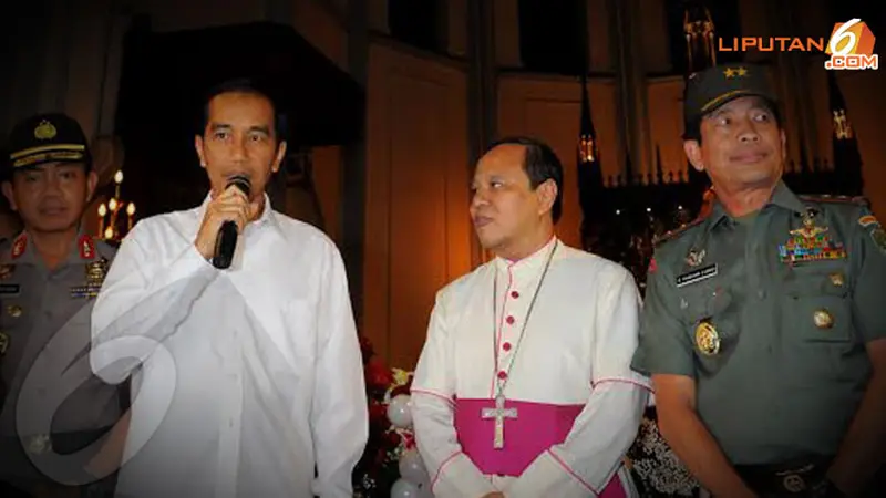 jokowi-pantau-gereja-3-131225b.jpg