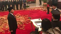 Jokowi Resmi Lantik Irjen Heru Winarko Sebagai Kepala BNN (Liputan6.com/Hanz Jimenez Salim)