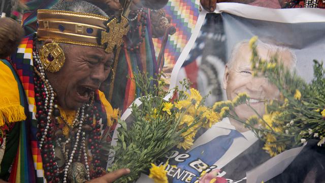 Ritual Dukun Peru Jelang Tahun Baru
