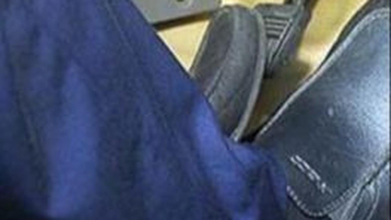 Aturlah perpindahan gigi sesuai dengan kecepatan