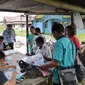 Warga yang tinggal di perbatasan Indonesia dengan Malaysia, Khususnya di wilayah Entikong dan Sekayam semakin terbantu oleh program PLB (Pas Lintas Batas) Simpatik
