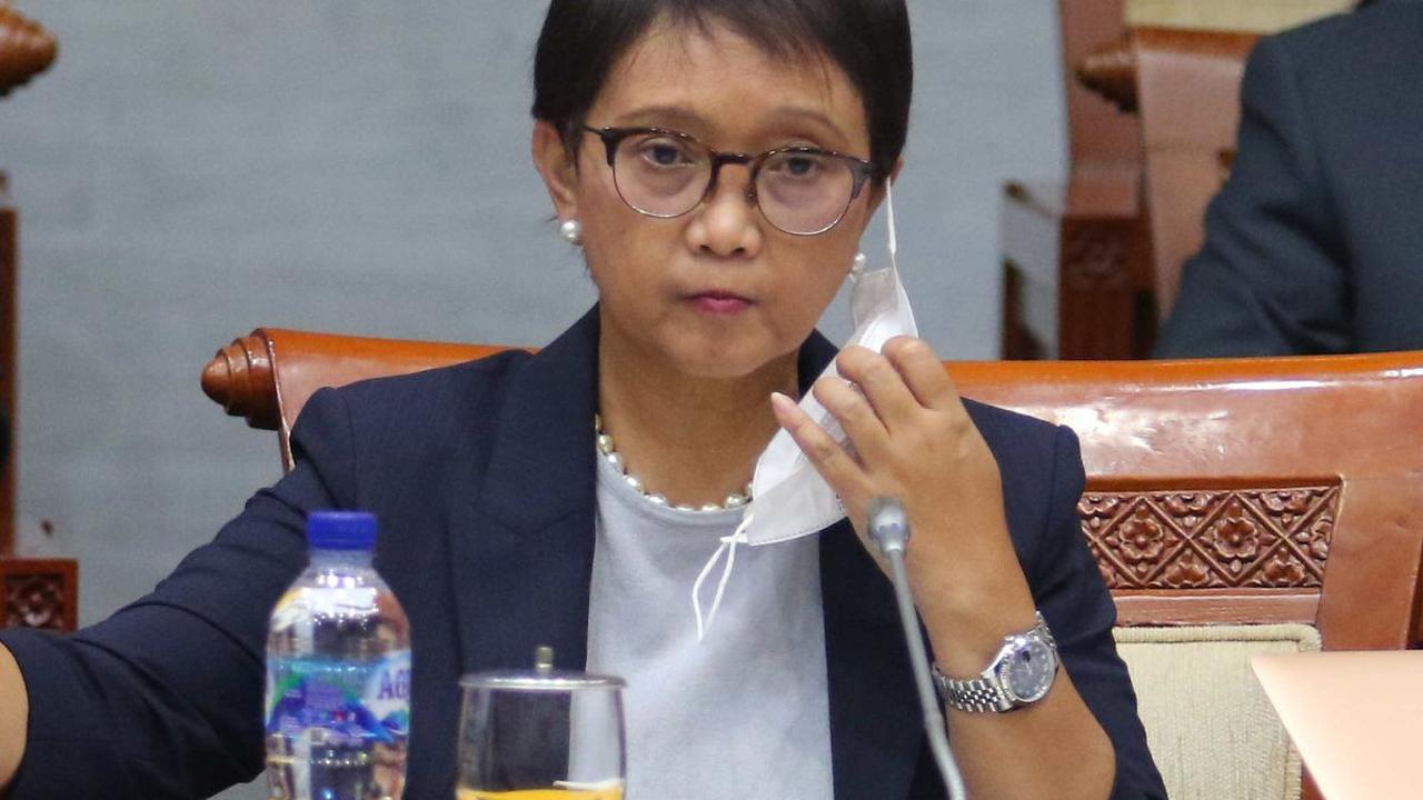 Namun, Retno Marsudi tetap mensyukurinya meski hanya bisa berkumpul sebentar. "Have a good Sunday everyone," tutupnya. <br>