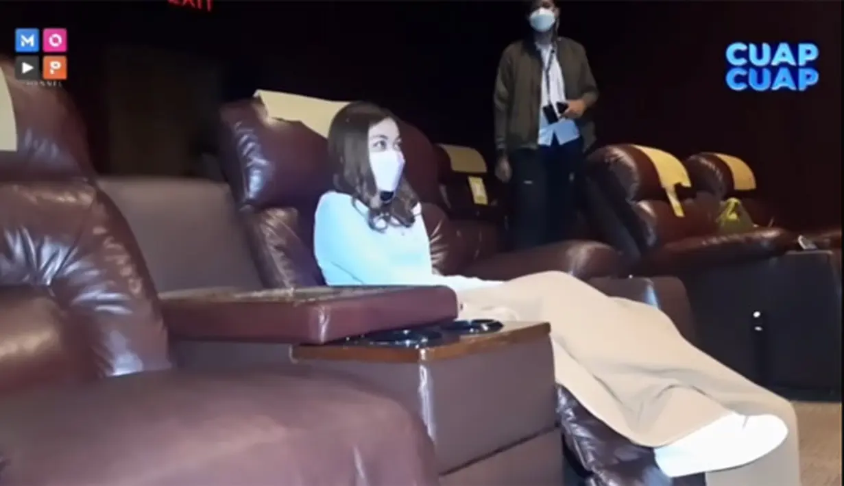 Jordi Onsu dan Frislly Herlind (Youtube/MOP Channel)