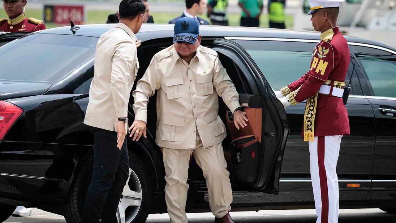 FOTO: Presiden Prabowo Antar Kepulangan Raja Abdullah II di Lanud Halim Perdanakusuma