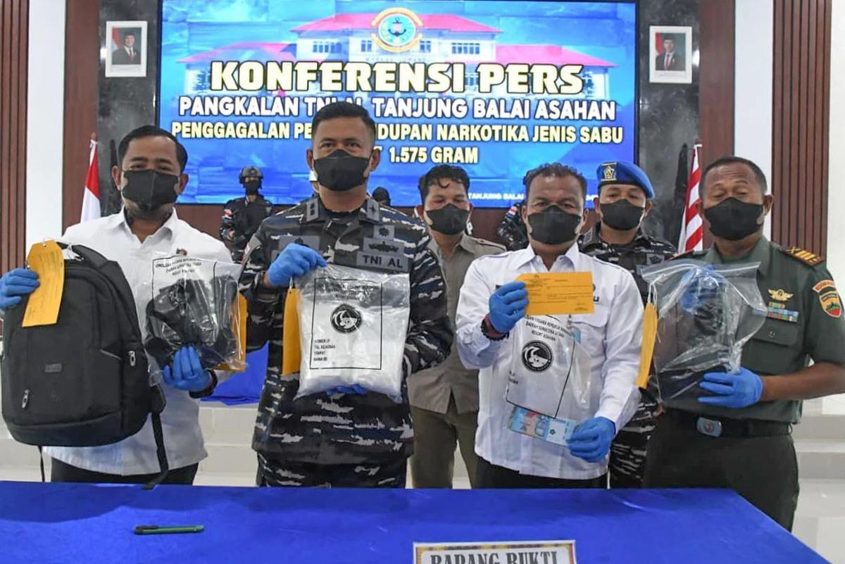 FOTO: TNI AL Gagalkan Penyelundupan Sabu Bernilai Miliaran di Bagan Asahan