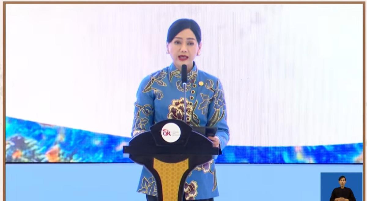 Ketua Dewan Komisioner OJK, Friderica Widyasari Dewi saat Konferensi Nasional Pengembangan Ekonomi Daerah (KNPED) di Balai Kartini, Jakarta, Senin (25/5/2026). (Foto: Liputan6.com/Arief RH)