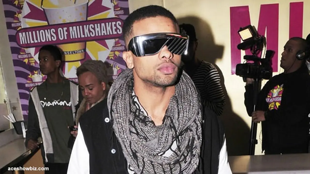 raz-b-130820b.jpg