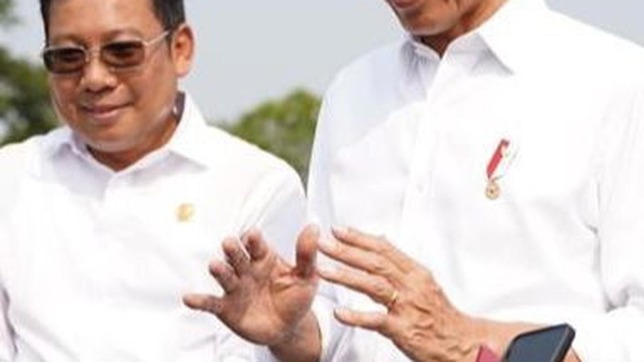 Gerak Cepat Amankan Produksi, Plt Mentan Dampingi Presiden Panen Padi di Sukamandi