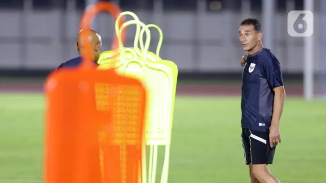 Latihan Timnas Indonesia di Stadion Madya GBK