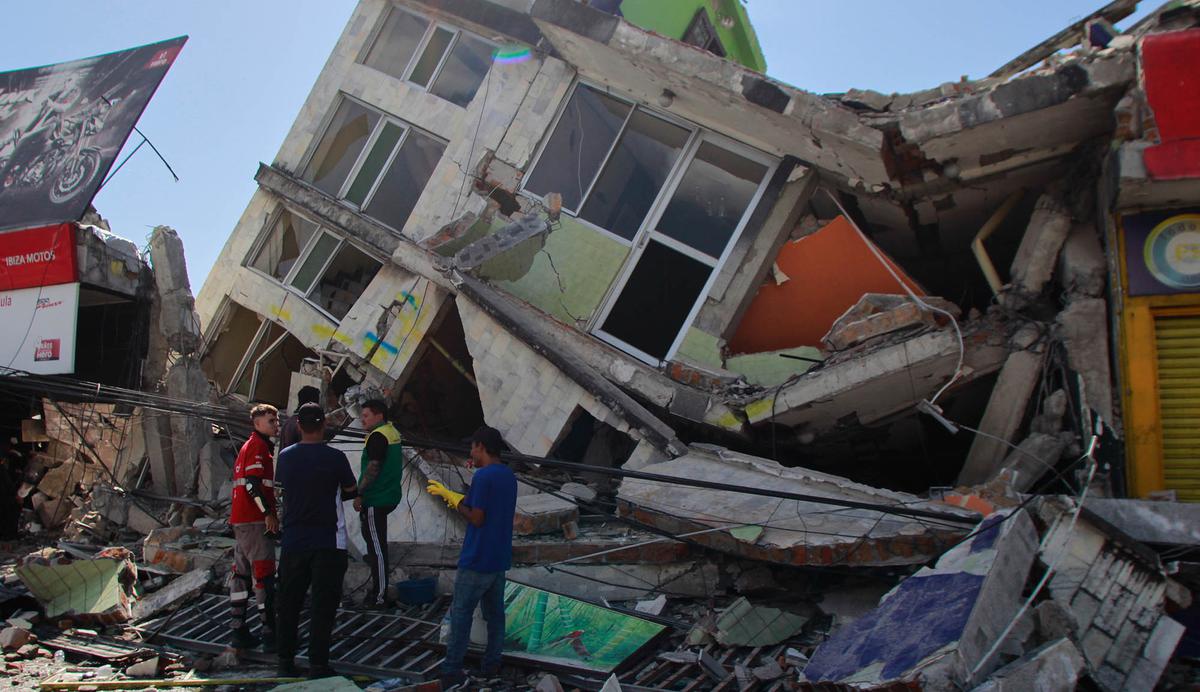 Gempa Dahsyat Magnitudo 7,4 Guncang Kolombia 132 Orang Tewas