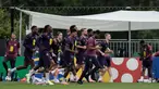 Pemain timnas Inggris melakukan pemanasan saat sesi latihan di Blankenhain, Jerman, Kamis, 27 Juni 2024. (AP Photo/Thanassis Stavrakis)