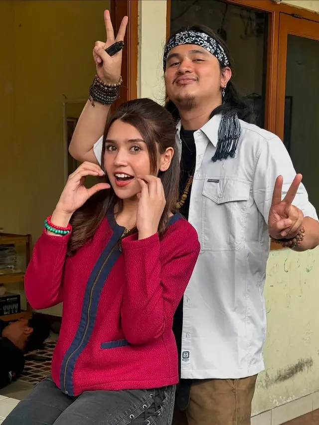 Azella Alhamid dan Esa Sigit. (Foto: Dok. Instagram @azella.alhamid)