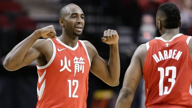 James Harden melakukan selebrasi bersama Luc Mbah a Moute