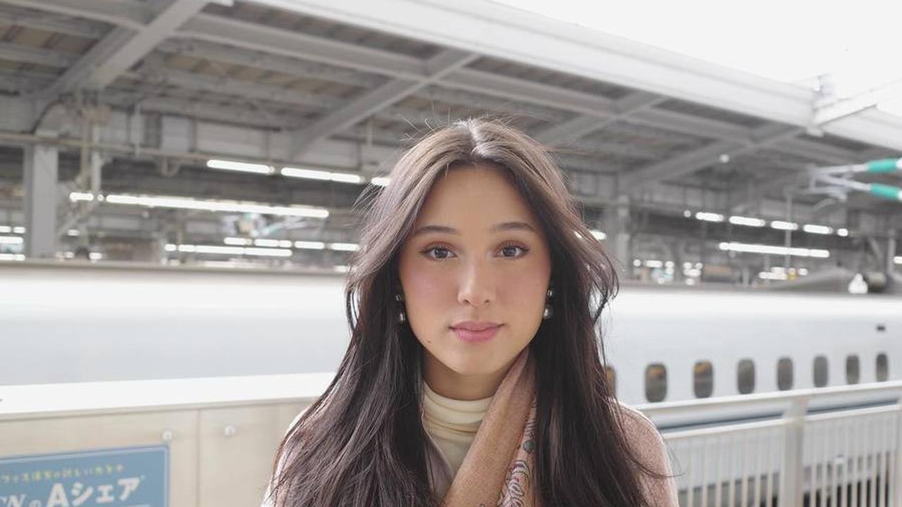 Bak Supermodel, Berikut 7 Potret Kecantikan Yasmin Napper yang Sukses Mencuri Perhatian