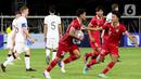 Peman timnas Indonesia U-20, Muhammad Ferarri (tengah) berlari usai menjebol gawang Selandia Baru U-20 pada turnamen mini International Friendly Match di Stadion Utama Gelora Bung Karno, Minggu (19/2/2023). Kali ini skuad arahan Shin Tae Yong harus takluk dari Selandia Baru U-20 dengan skor 1-2. Selanjutnya, Indonesia U-20 akan berhadapan dengan Guatemala U-20 pada Selasa (21/2). (Liputan6.com/Herman Zakharia)