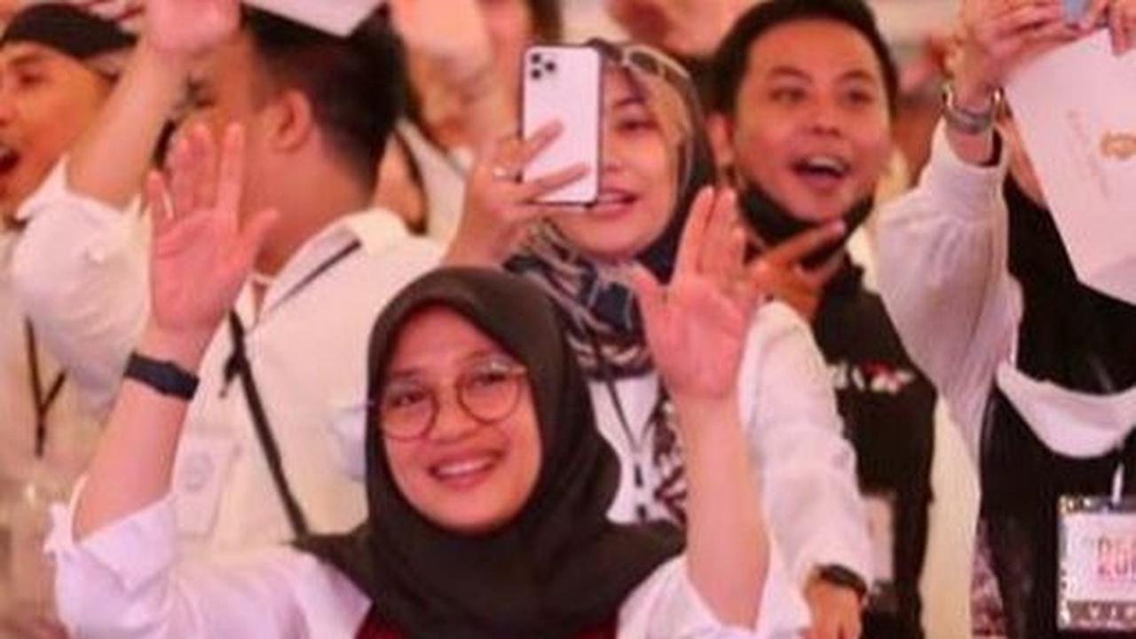 Ipuk Fiestiandani menjadi calon penerima Satyalancana Wira Karya Pemerintahan Bidang Kelautan karena inovasi yang ia lakukan, yakni Bangsring Underwater dan Fish Market Kampung Mandar.