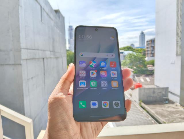 2. Uji Performa Redmi 15: 'Menyiksa' Baterai 7000 mAh dari Menonton Video hingga Main Game!